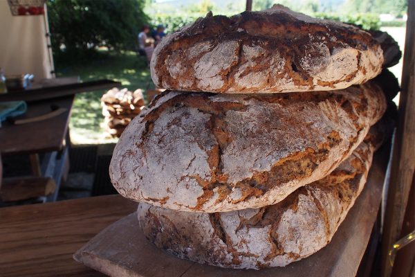 Ofenbrot bei den Bauernhäusern . Rudolstadt-Festival 2018 (Foto: Andreas Kuhrt)