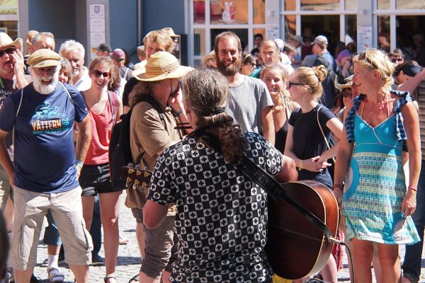 Publikum bei Tom Kirk . Rudolstadt-Festival 2018 (Foto: Andreas Kuhrt)