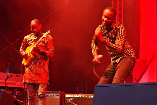 Debademba: Abdoulaye Traoré & Mohamed Diaby . Rudolstadt-Festival 2018 (Foto: Andreas Kuhrt)