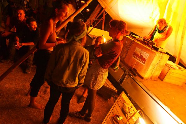 Heinepark: DJ andi (from the leipzig tribe of peace) . Rudolstadt-Festival 2018 (Foto: Andreas Kuhrt)