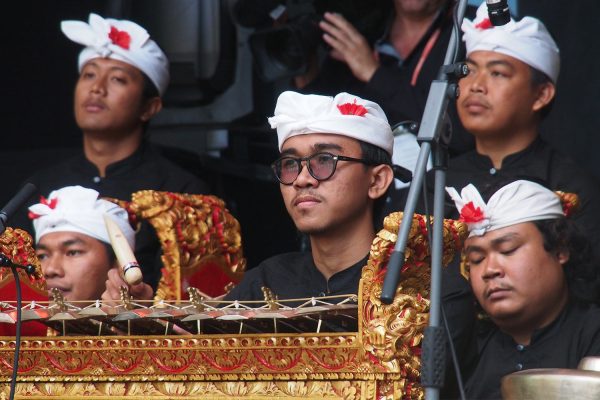 Salukat: Gamelan-Spieler . Rudolstadt-Festival 2018 (Foto: Andreas Kuhrt)