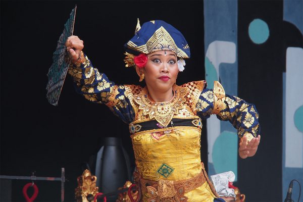 Salukat: Tänzerin . Rudolstadt-Festival 2018 (Foto: Andreas Kuhrt)