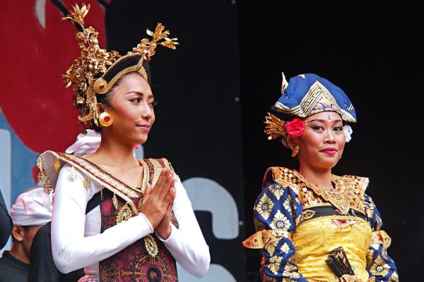 Salukat: Tänzerinnen . Rudolstadt-Festival 2018 (Foto: Andreas Kuhrt)